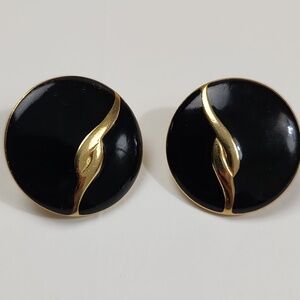 Vintage Trifari Black Enamel and Gold Tone Swirl Stud Earrings Signed 1970s